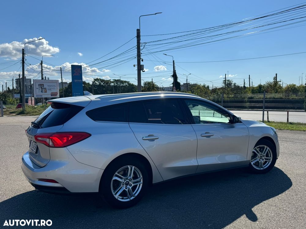 Ford Focus 2020 photo 5