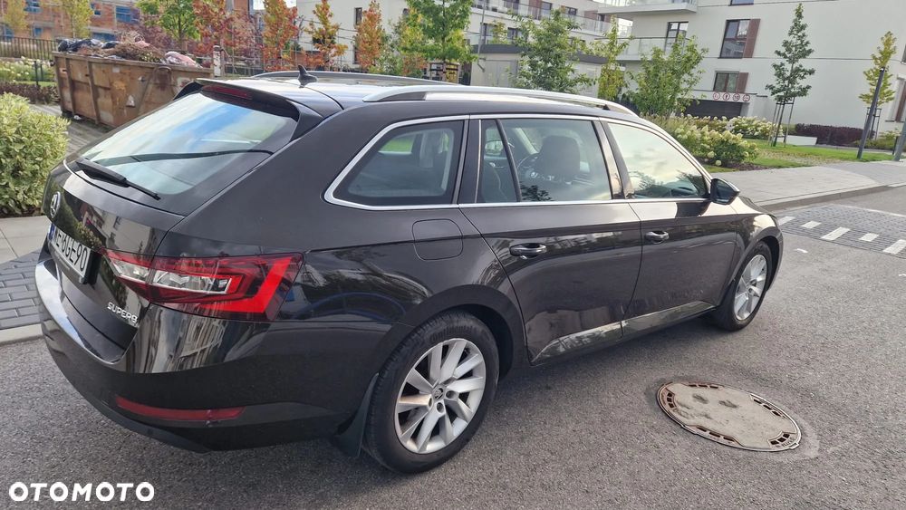 Skoda Superb 2.0 TDI Ambition - 7