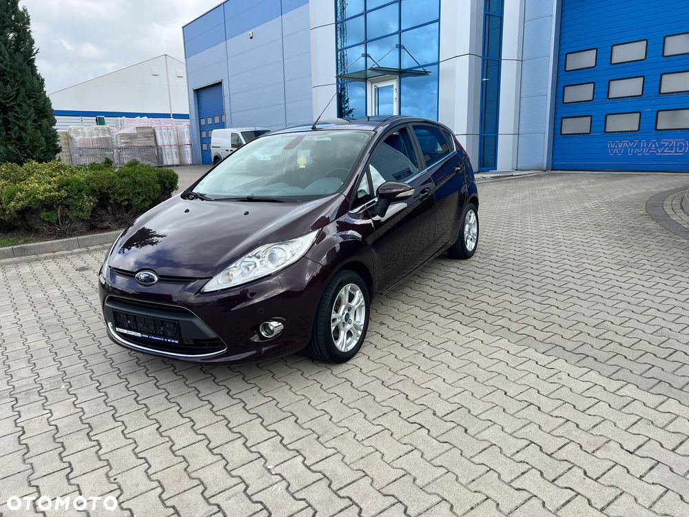 Ford Fiesta 1.25 Celebration - 1