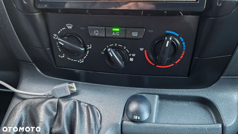 Peugeot Expert 2,0HDI 163KM L2 Długi 2016Rok Klima Webasto Kamera Nawigacja Hak Super Stan - 19