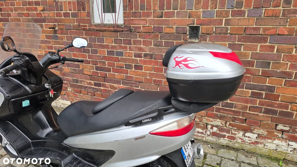 Suzuki Burgman - 9