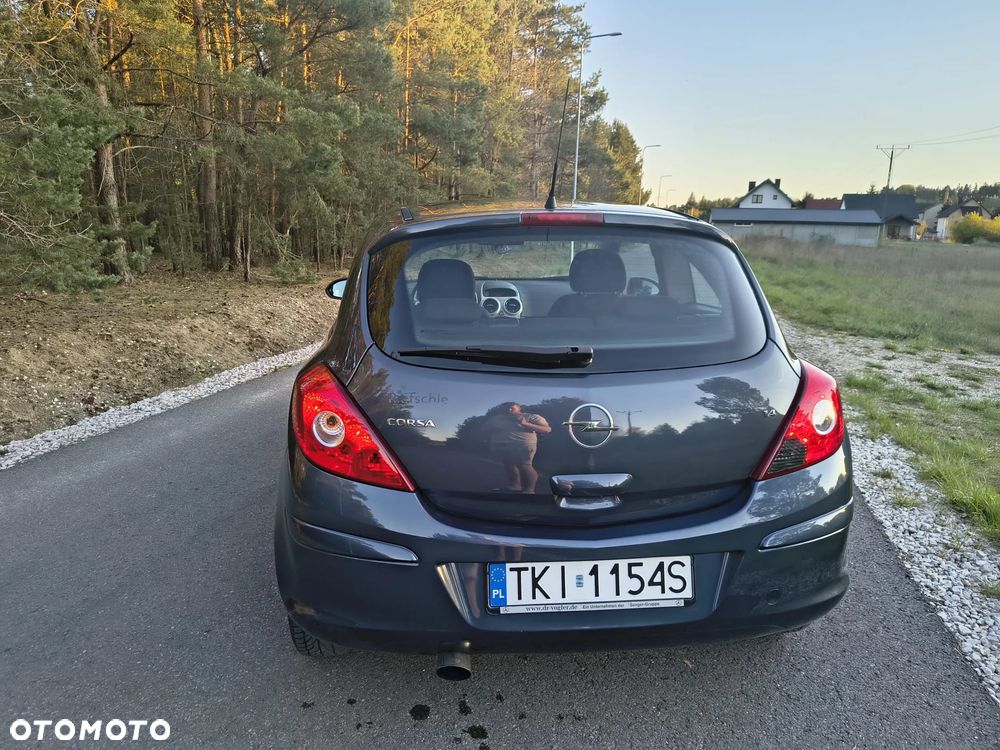 Opel Corsa 1.2 16V Enjoy - 10