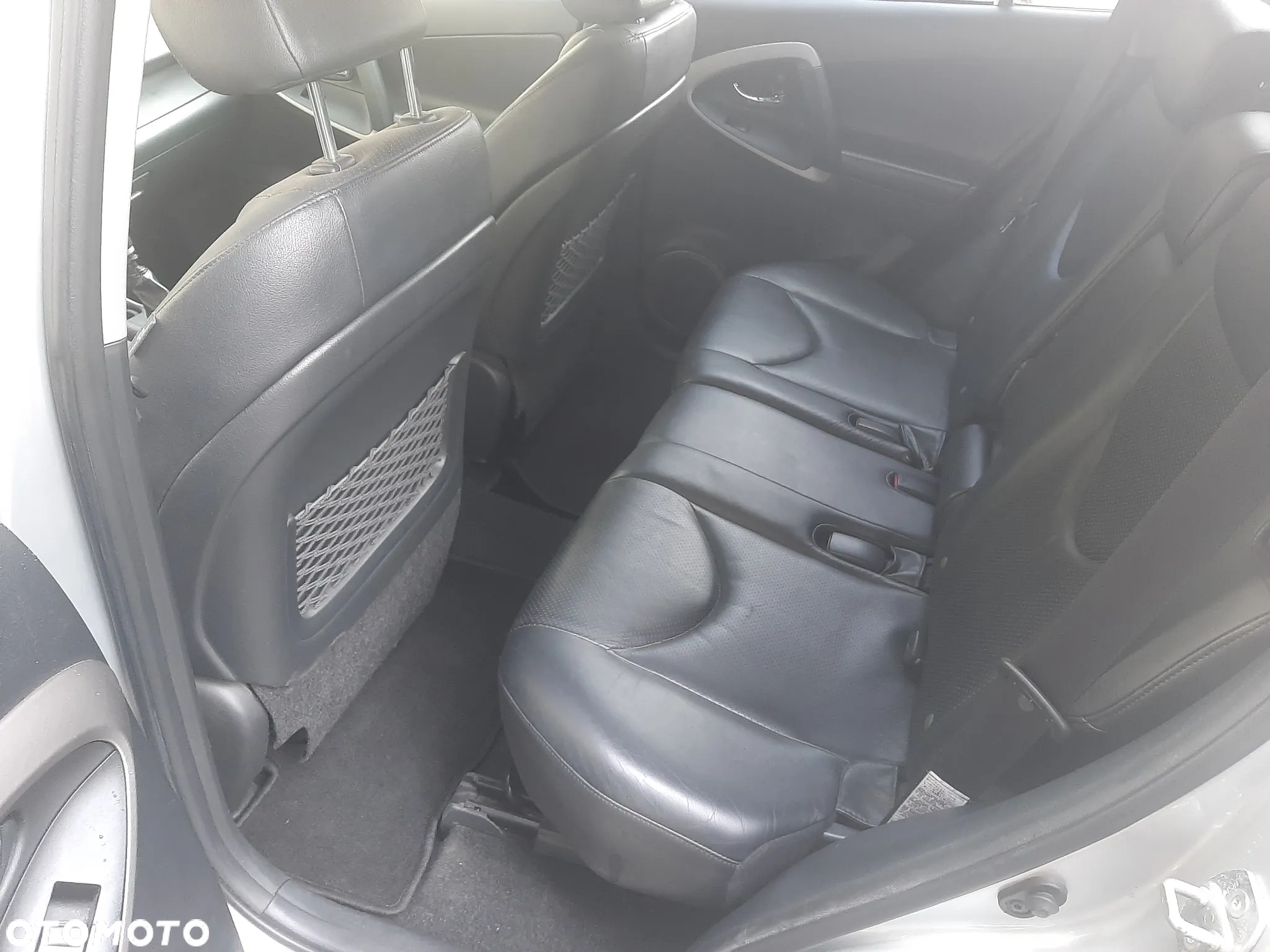 Toyota RAV4 - 7