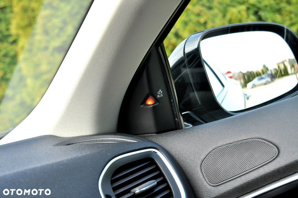 Volvo V40 Cross Country D2 Summum - 16