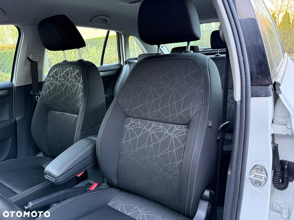 Skoda RAPID 1.0 TSI Cool Edition R&G - 14