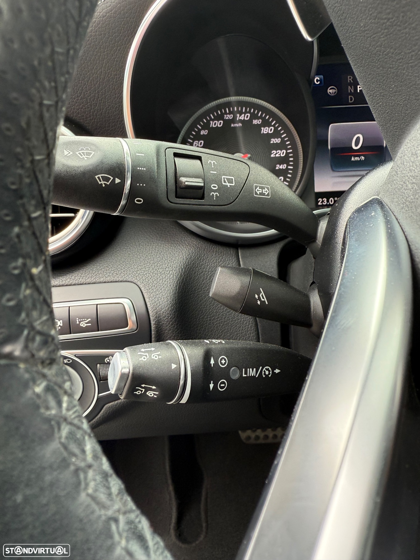 Mercedes-Benz C 300 h AMG Line - 14