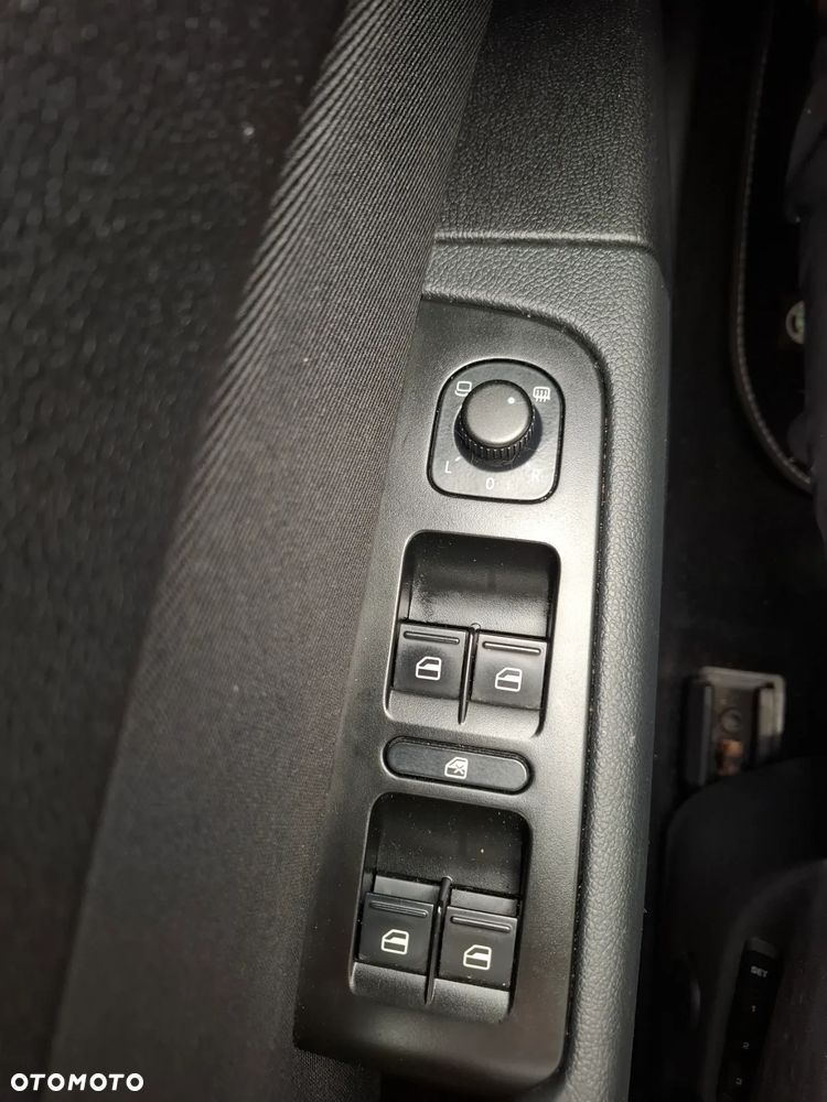 Skoda Superb 2.0 TDI DSG Exclusive - 31