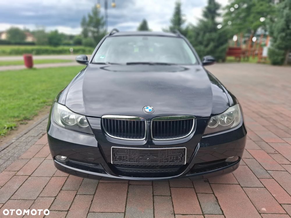 BMW Seria 3 318i - 2