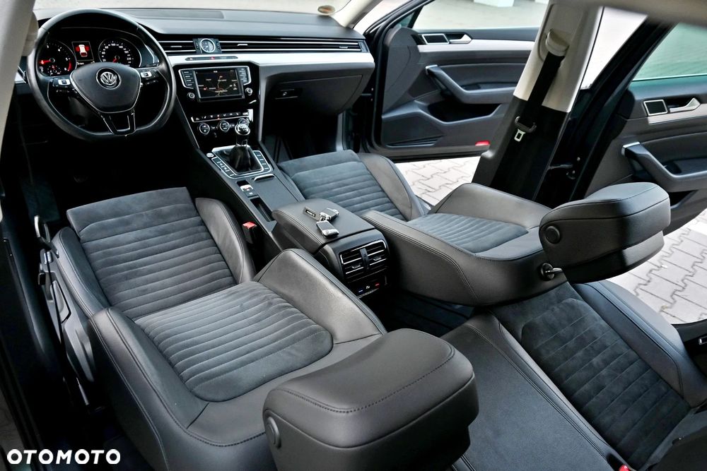 Volkswagen Passat 2.0 TDI BMT Highline - 30