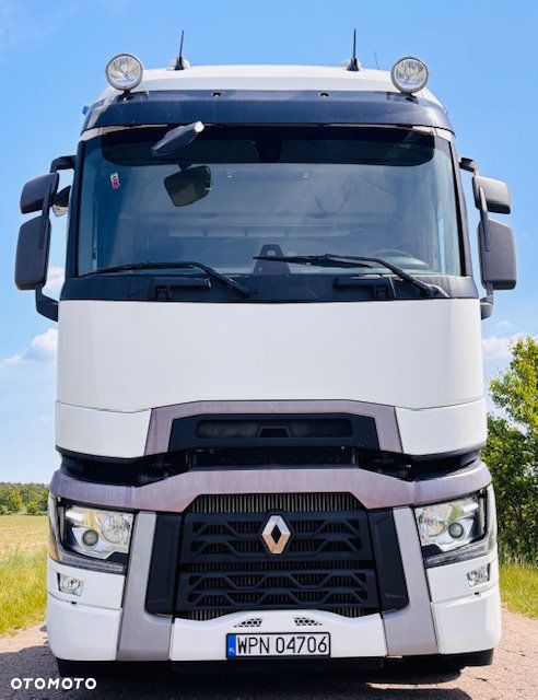 Renault T480 6x2 pusher - 5