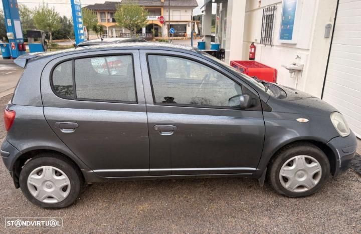 Toyota Yaris 1.0 Rock in Rio - 1