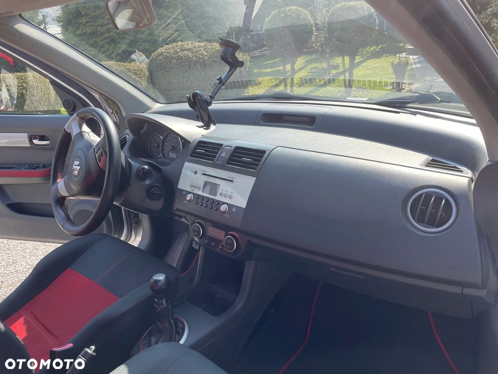 Suzuki Swift 1.6 Sport - 23