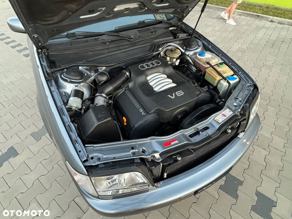 Audi A6 Avant 2.8 30V Quattro - 26