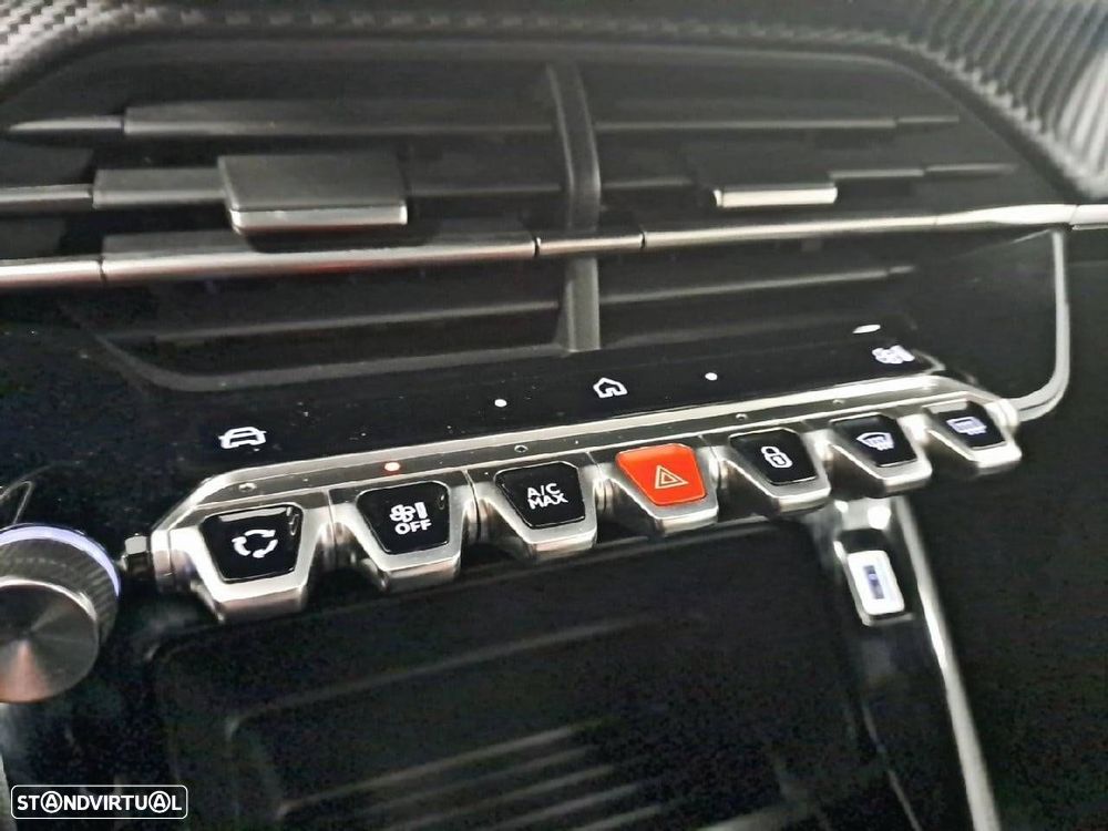 Peugeot 2008 1.2 PureTech Style - 22