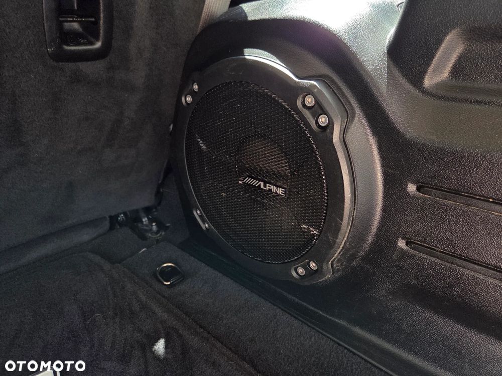 Jeep Wrangler Unlimited GME 2.0 Turbo Sahara - 30