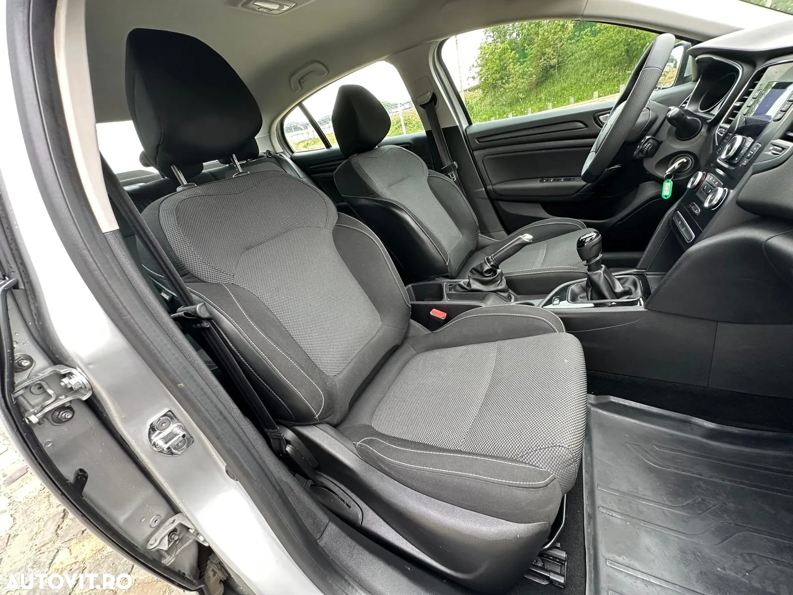 Renault Megane Blue dCi Life - 12
