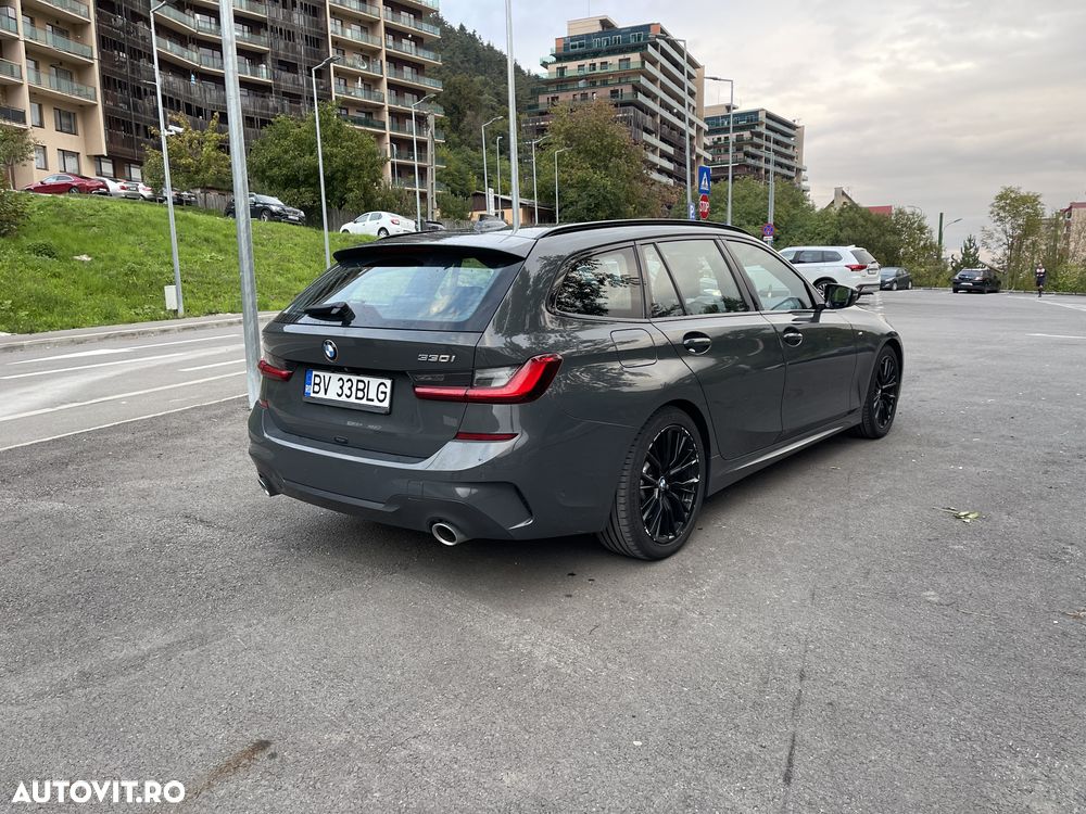 BMW Seria 3 330i AT - 6