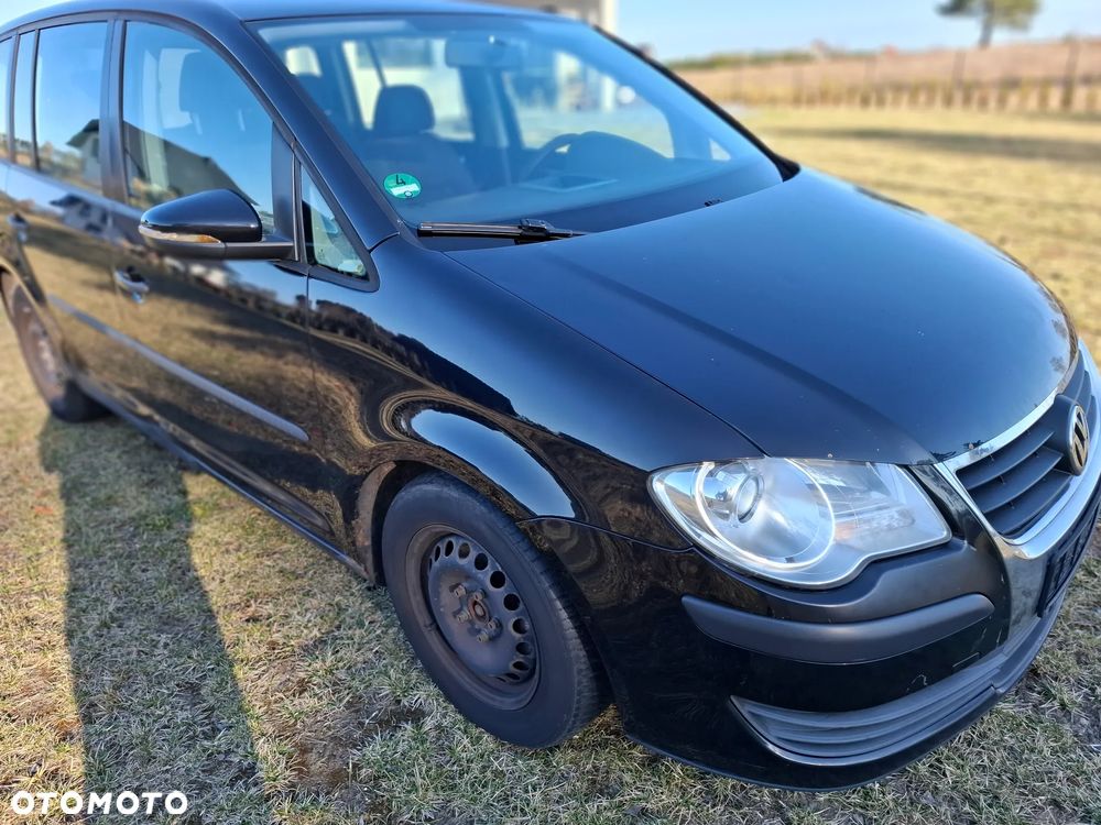 Volkswagen Touran - 2