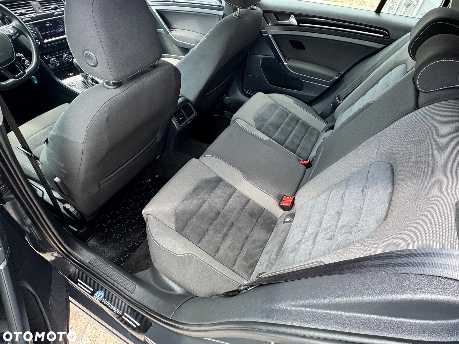 Volkswagen Golf VII 1.4 TSI BMT Comfortline DSG - 23