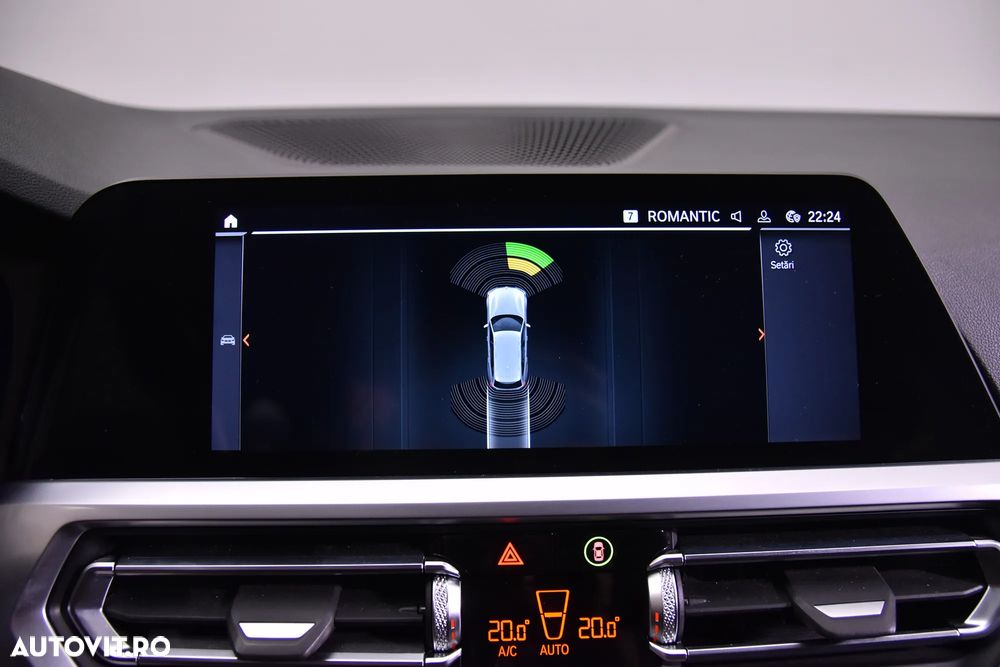 BMW Seria 3 320i AT - 21