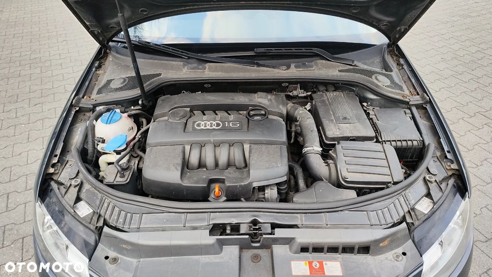 Audi A3 Sportback 1.6 Attraction - 33