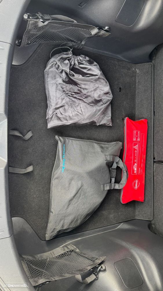 Nissan Leaf Acenta Access - 33