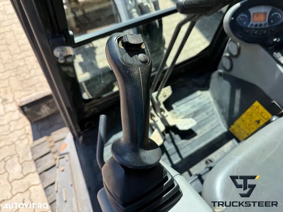 Bobcat E26 | Motor Kubota | Lama Nivelatoare | JoyStick - 15