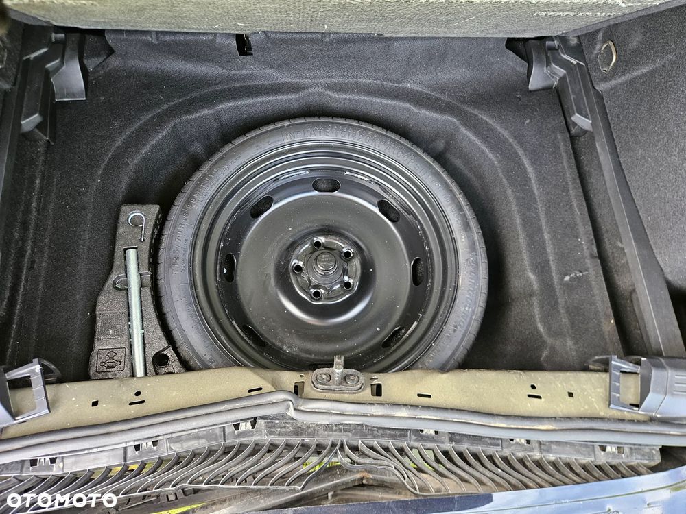 Volkswagen Golf 1.0 eTSI OPF DSG Active - 19