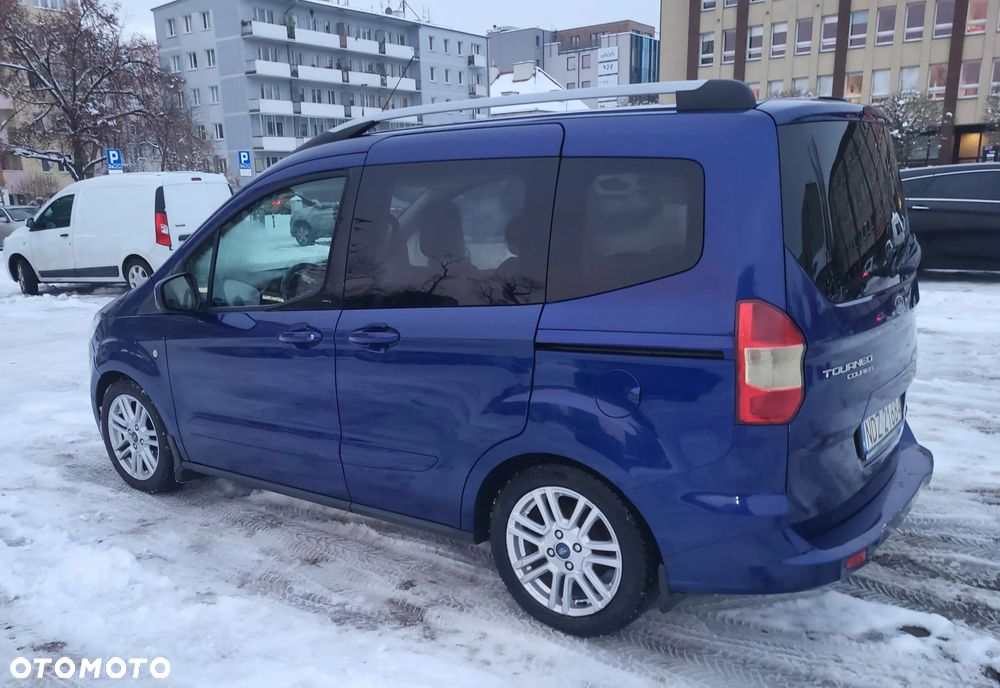 Ford Tourneo Courier 1.5 TDCi Titanium - 3