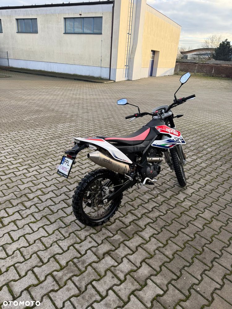 Aprilia RX - 6