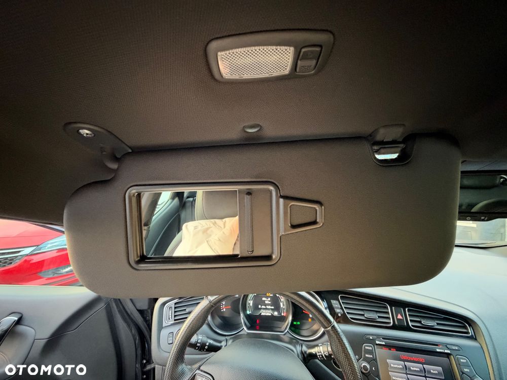 Kia Ceed - 34