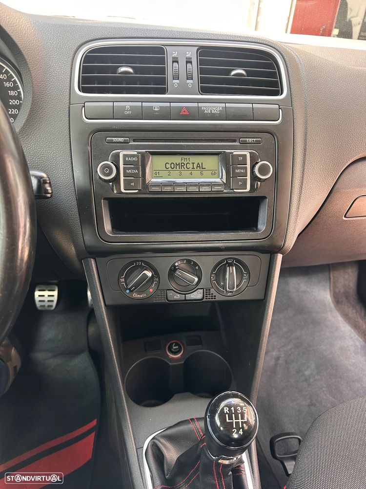 VW Polo 1.6 TDI Confortline BlueMotion - 8