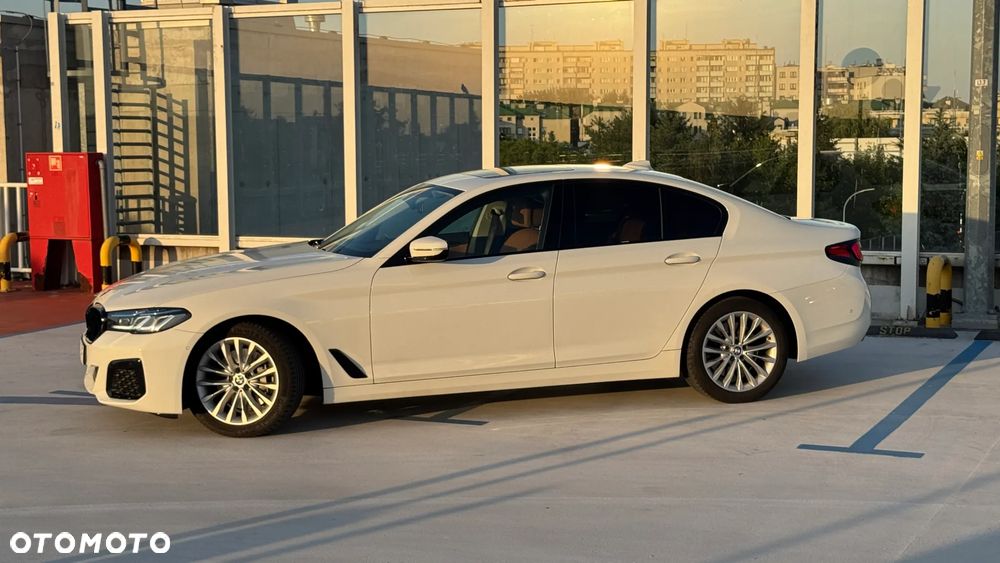BMW Seria 5 530d Luxury Line - 4