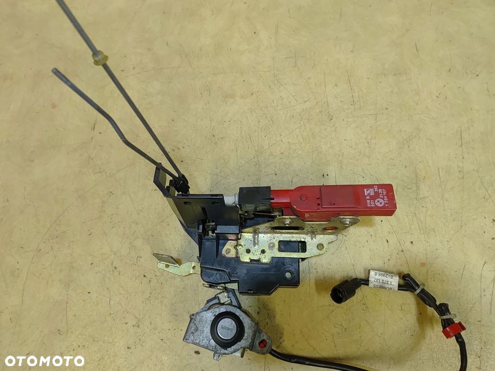 BMW E30 ZAMEK DRZWI PRAWY PRZÓD - 7