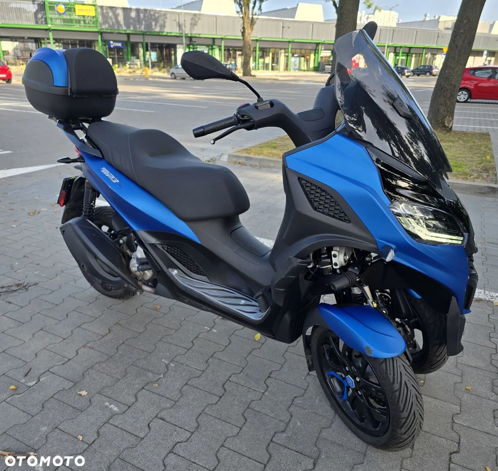 Piaggio MP-3 - 15