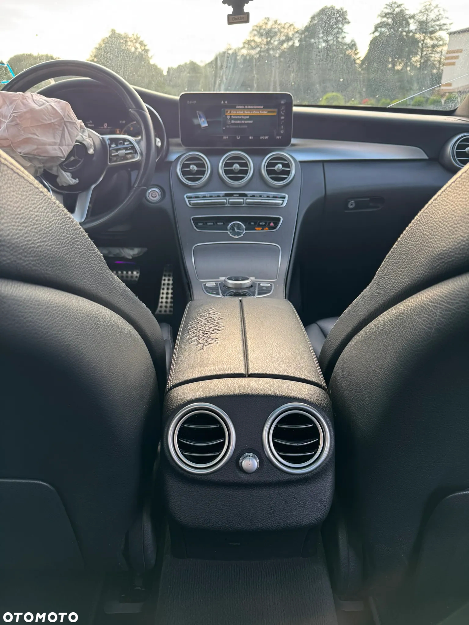 Mercedes-Benz Klasa C 300 4Matic 9G-TRONIC Edition AMG Line - 24