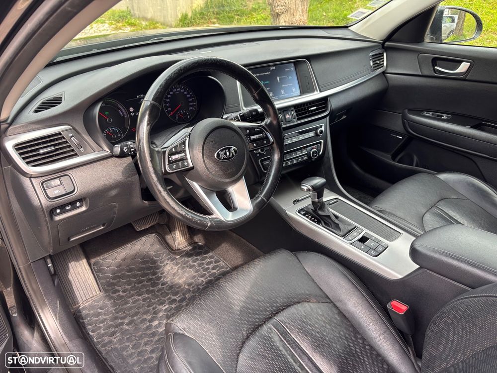 Kia Optima SW - 10