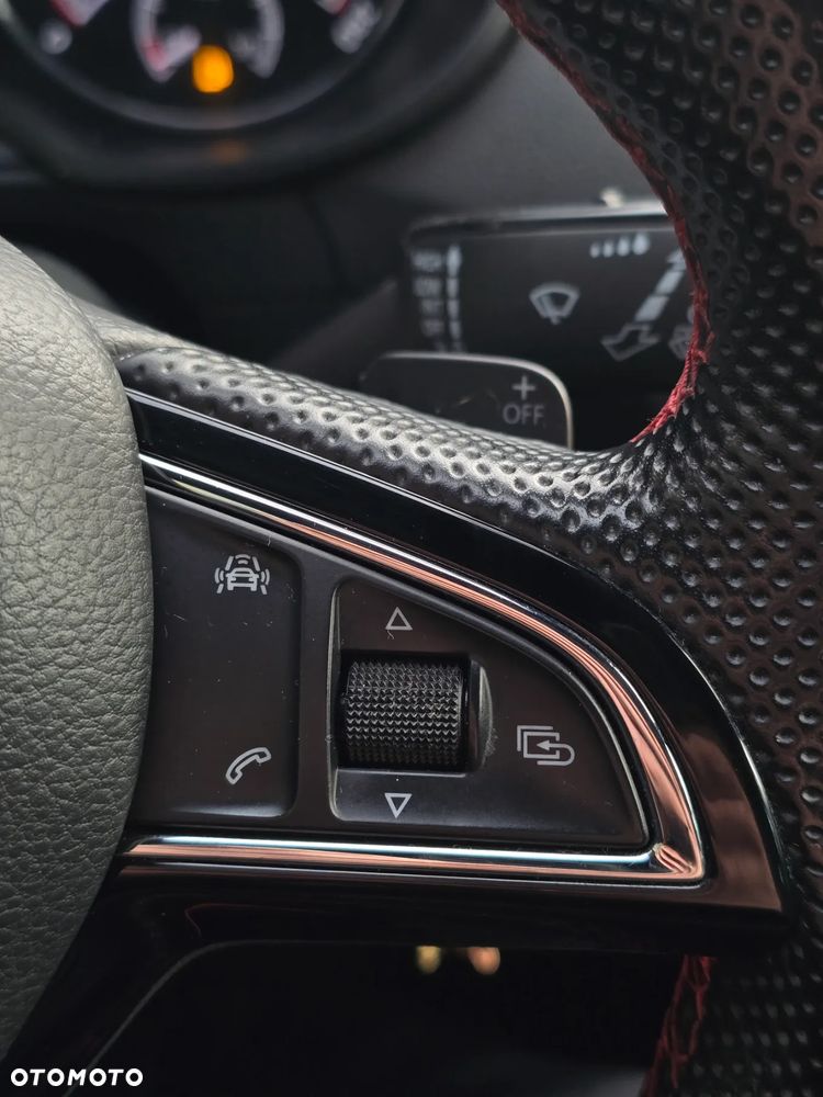 Skoda Octavia 2.0 TDI 4x4 DSG RS - 33