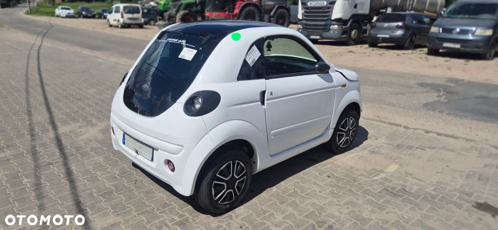 Microcar DUE - 9