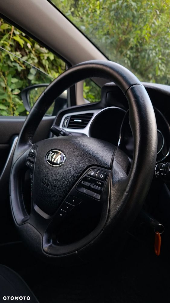 Kia Ceed 1.6 GDI XL - 23