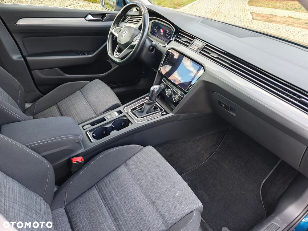 Volkswagen Passat 2.0 TDI Business DSG - 21