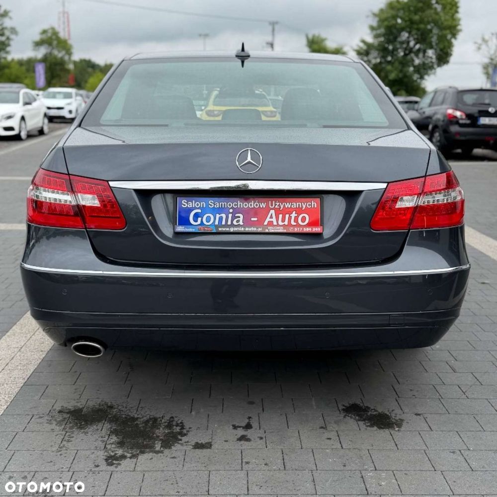 Mercedes-Benz Klasa E - 8