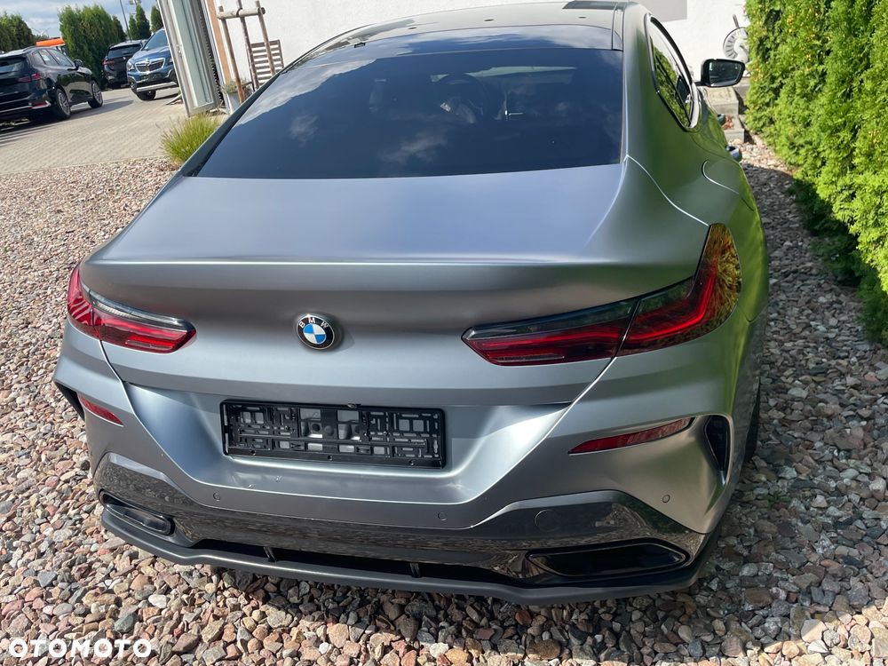 BMW Seria 8 840i - 4