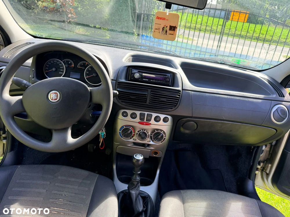 Fiat Punto 1.2 8V - 5
