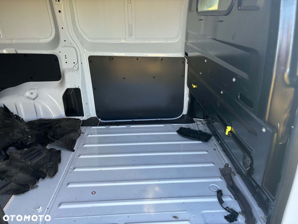 Toyota PROACE - 16