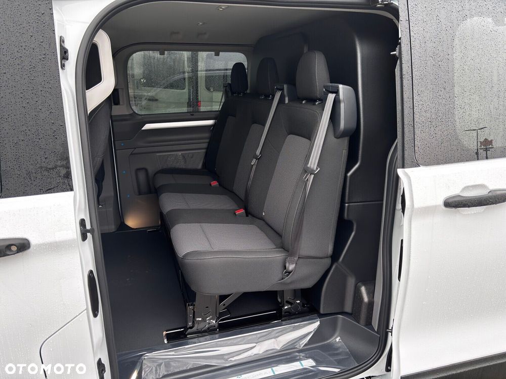 Volkswagen Transporter Plus PanAmericana L2 2.0 TDI 150 KM  8-automat 6m - 17
