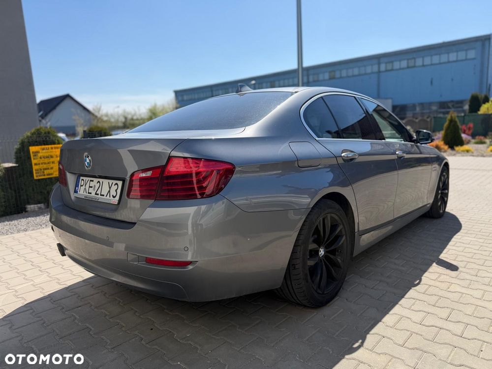 BMW Seria 5 520d xDrive Luxury Line - 7