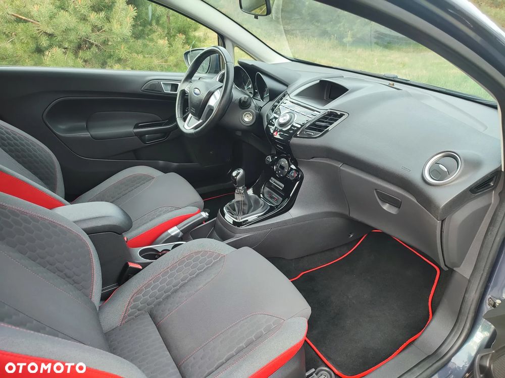 Ford Fiesta 1.0 EcoBoost STart-Stop ST-LINE - 25