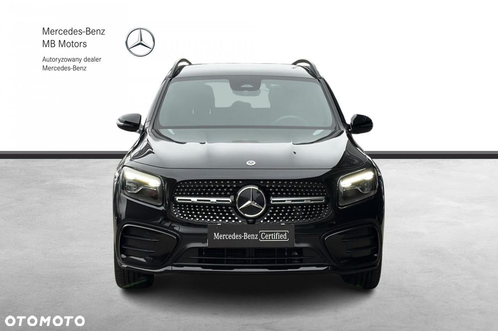 Mercedes-Benz GLB - 8