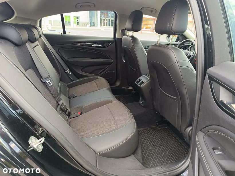 Opel Insignia 1.5 T Elite S&S - 24